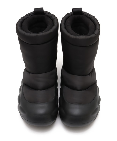 crocs(クロックス)の「crocs OverPuff Boot / クロックス オーバーパフ ブーツ(ブーツ・メンズ・ブラック・25.0cm/24.0cm/23.0cm/27.0cm/26.0cm/22.0cm)」の2枚目の写真