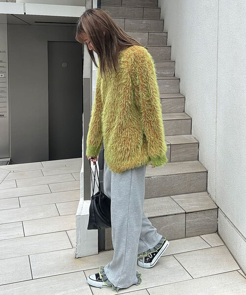 CIAOPANIC（チャオパニック）の「カラーシャギーラグランニット（ニット/セーター・レディース・ネイビー/アイボリー/ブルー/グレー/レッド/グリーン・ONE SIZE）」の17枚目の写真