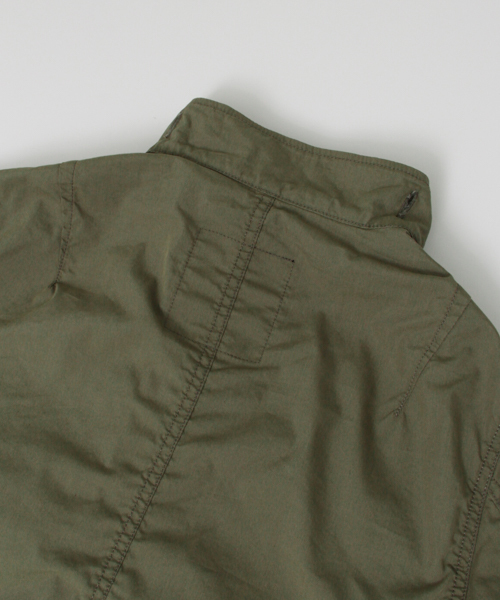 Alpha Industries（アルファインダストリーズ）の「ALPHA INDUSTRIES×URBAN RESEARCH iD　別注M65 PARKA（モッズコート・メンズ・ブラック/カーキ・SMALL/LARGE/MEDIUM/XS size）」の19枚目の写真