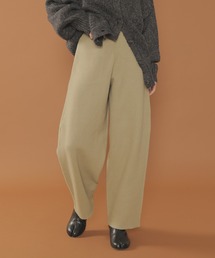 カーブ ニット パンツ