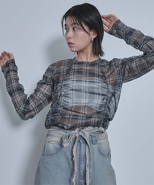 miette（ミエット）の「シャーリングシアートップス（Tシャツ/カットソー・レディース・グリーン/ブルー/アイボリー/ネイビー/ピンク/オリーブ・FREE）」の4枚目の写真