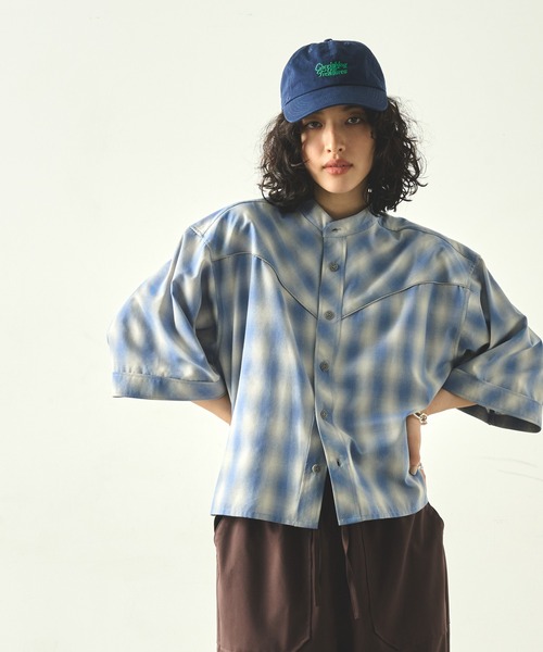 kha:ki（カーキ）の「「KHA:KI / カーキ」 エンブロイダリーキャップ EMBROIDERY CAP（キャップ・レディース・ライトイエロー/オフホワイト/ライトインディゴブルー/ベージュ/ネイビー・FREE）」の14枚目の写真