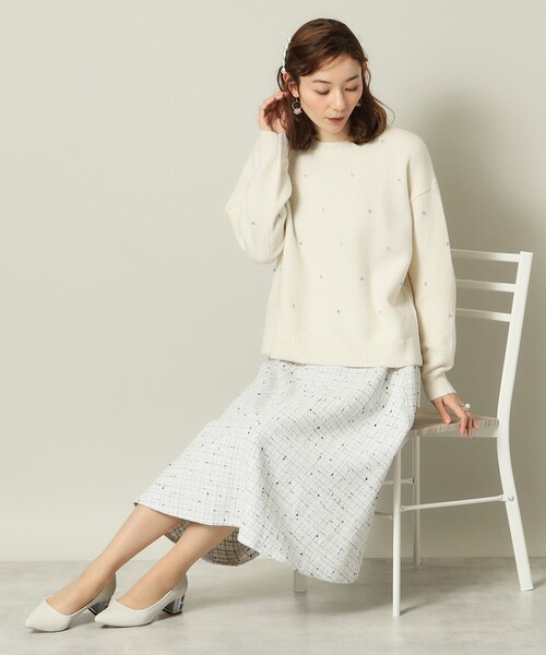 ITS'DEMO(イッツデモ)の「◆【手洗い可】ビジュー付きニット(ニット/セーター・レディース・グレー/オフホワイト/サックスブルー/ブラック・00)」の7枚目の写真