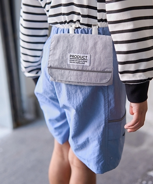 b・ROOM（ビールーム）の「【撥水加工】移動ポケット（バックパック/リュック・キッズ・レッド/ライトカーキ/シルバーグレー/ライトピンク/ブラック/レモンイエロー/パープル/ベージュ/ラベンダー/ブルー系その他2・F）」の3枚目の写真