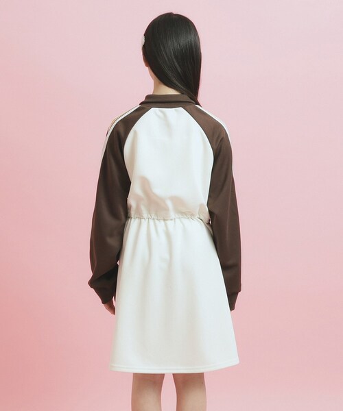 PINK-latte(ピンクラテ)の「ドローコード付きジャージワンピース(ワンピース・キッズ・アイボリー/ブラック・16/14/15 )」の5枚目の写真