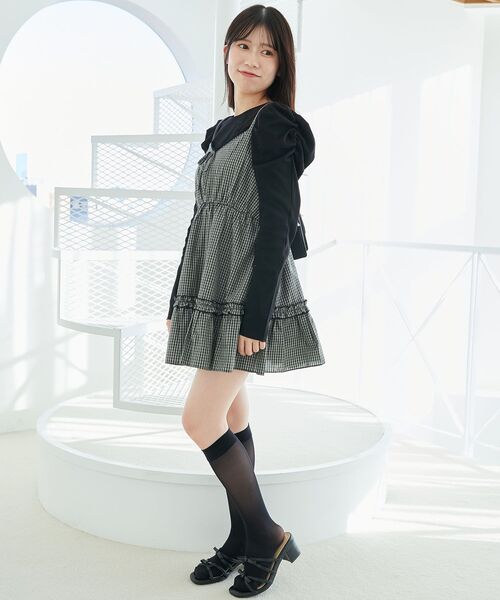 MAJESTIC LEGON(マジェスティックレゴン)の「クルーネックパワショルリブトップス(Tシャツ/カットソー・レディース・ブラック/アイボリー・MEDIUM)」の9枚目の写真