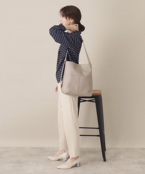 ITS'DEMO（イッツデモ）の「◆【A4対応】ワンハンドルバケツショルダー（ショルダーバッグ・レディース・ライトベージュ/ブラック/ナチュラル・00）」の7枚目の写真