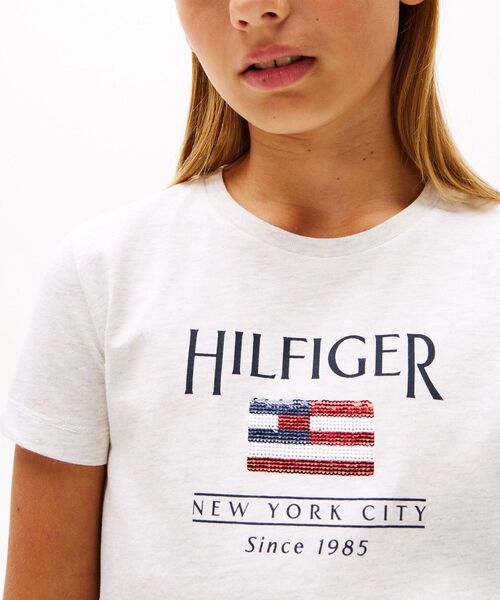 TOMMY HILFIGER（トミーヒルフィガー）の「GIRLS ヒルフィガースパンコールフラッグTシャツワンピース（ワンピース・キッズ・ライトグレー・140cm/160cm/150cm/130cm）」の3枚目の写真