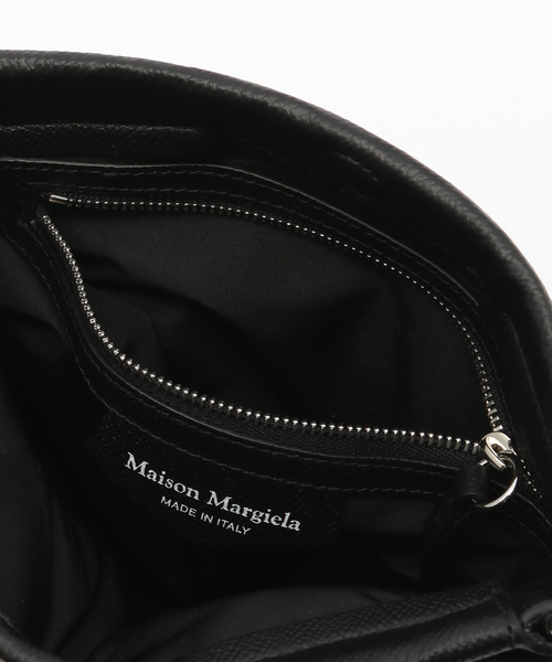 Maison Margiela（メゾンマルジェラ）の「MAISON MARGIELA (メゾン マルジェラ) GLAM SLAM SPORT FLAT POC SB2WG0008/P1511（クラッチバッグ・メンズ・ブラック・FREE）」の6枚目の写真