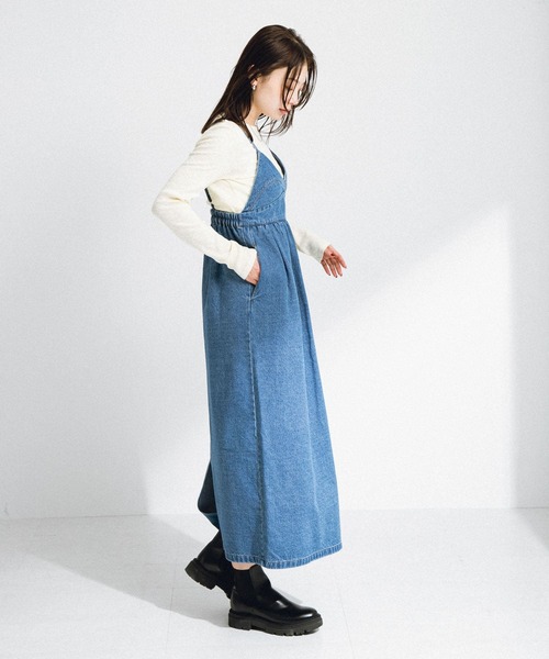 URBAN RESEARCH Sonny Label（アーバンリサーチサニーレーベル）の「デニムキャミワンピース（ワンピース・レディース・ブラック/インディゴブルー・FREE）」の21枚目の写真