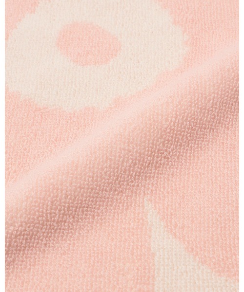 marimekko（マリメッコ）の「【JAPAN EXCLUSIVE】Unikko / mini towel 26x26cm（ハンカチ/ハンドタオル・レディース・ライトピンク・FREE）」の4枚目の写真