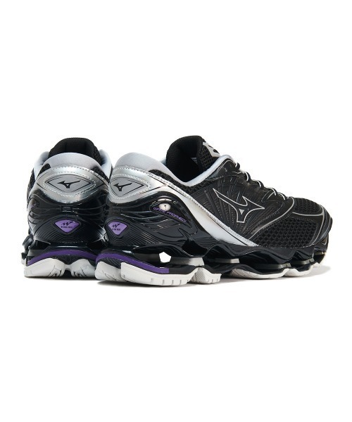 MIZUNO(ミズノ )の「MIZUNO WAVE PROPHECY LS(ミズノ ウエーブプロフェシー LS)(スニーカー・メンズ・ブラック系・28cm/27.5cm/26.5cm/26cm/28.5cm/29cm)」の2枚目の写真