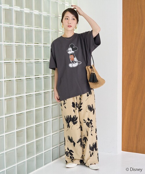 FREAK'S STORE（フリークスストア）の「限定展開/別注/Mickey Mouse/ミッキーマウス/前後 プリント 半袖 Tシャツ（Tシャツ/カットソー・レディース・オフホワイト/サックスブルー/ライトベージュ/スミクロ/ライトグレー・LARGE/MEDIUM/SMALL）」の7枚目の写真