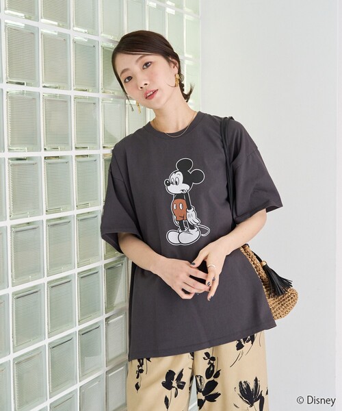 FREAK'S STORE（フリークスストア）の「限定展開/別注/Mickey Mouse/ミッキーマウス/前後 プリント 半袖 Tシャツ（Tシャツ/カットソー・レディース・オフホワイト/サックスブルー/ライトベージュ/スミクロ/ライトグレー・LARGE/MEDIUM/SMALL）」の10枚目の写真