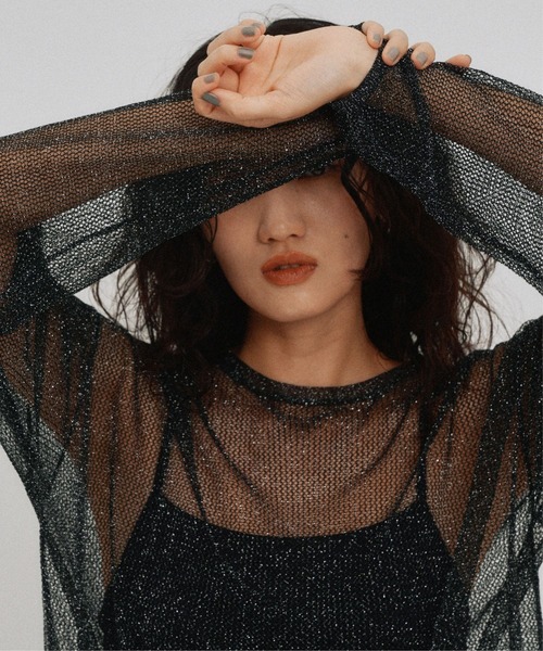 YOOU（ユー）の「ラメシアーニット／透け感素材 × ルーズシルエット（Tシャツ/カットソー・レディース・ブラック/シルバー・FREE）」の9枚目の写真