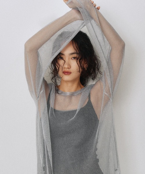 YOOU（ユー）の「ラメシアーニット／透け感素材 × ルーズシルエット（Tシャツ/カットソー・レディース・ブラック/シルバー・FREE）」の15枚目の写真