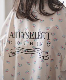 BRANSHES（ブランシェス）の「【aBity select./アビティセレクト】バックプリント  小花柄ウィンドブレーカー（ブルゾン・キッズ）」
