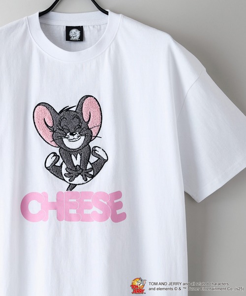 Tom＆Jerry（トムアンドジェリー）の「【TOM AND JERRY/トムとジェリー】オリジナルデザインTシャツ ジェリー　タフィー　ドロップショルダー ビッグシルエット　ユニセックス（Tシャツ/カットソー・メンズ・ブルー系その他/ベージュ系その他/ベージュ系その他2/ホワイト系その他3/ホワイト系その他2/パープル系その他3/ベージュ系その他5/パープル系その他5/ブラック系その他4/ホワイト系その他4/ホワイト系その他7/ブルー系その他7/ベージュ系その他6/ブラック系その他6・LARGE/SMALL/X-LARGE/MEDIUM）」の17枚目の写真