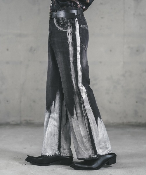 Shoowtime(ショウタイム)の「Painting design flared denim pants / ペインティングデザインフレアデニムパンツ(デニムパンツ・メンズ・ブラック系・X-LARGE/LARGE/MEDIUM)」の8枚目の写真