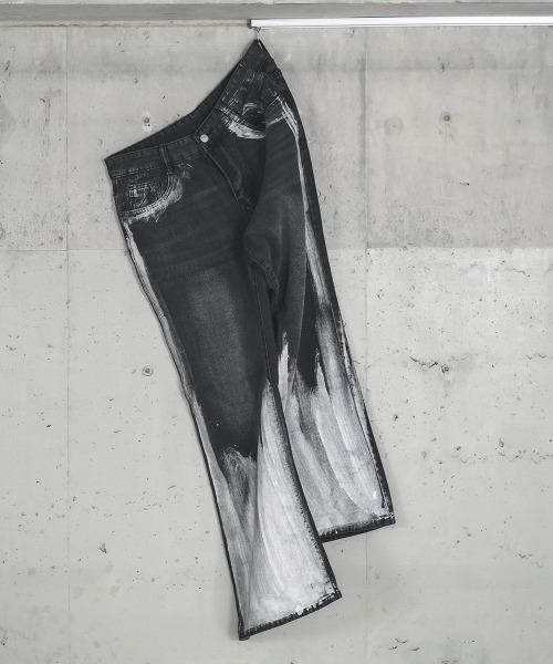 Shoowtime(ショウタイム)の「Painting design flared denim pants / ペインティングデザインフレアデニムパンツ(デニムパンツ・メンズ・ブラック系・X-LARGE/LARGE/MEDIUM)」の4枚目の写真