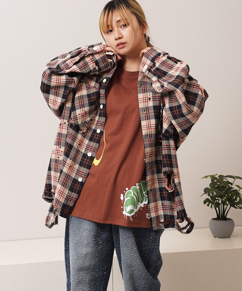 1111clothing(ワンフォークロージング)の「グランジ加工 ダメージ ヘビーチェックシャツ / Grunge effect, damaged, heavy check shirt(シャツ/ブラウス・メンズ・ベージュ/ブラック・M/L)」の12枚目の写真