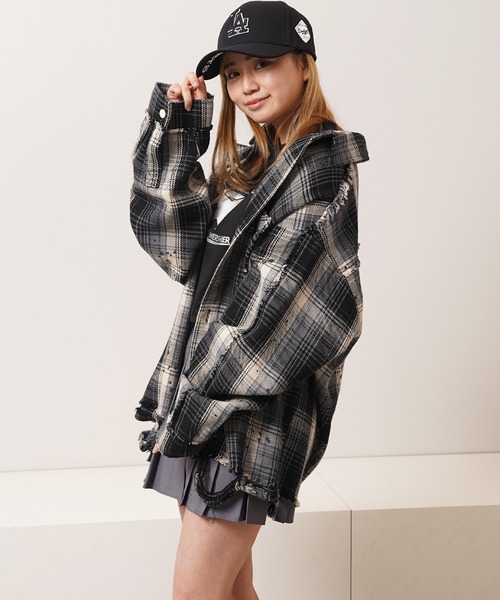 1111clothing(ワンフォークロージング)の「グランジ加工 ダメージ ヘビーチェックシャツ / Grunge effect, damaged, heavy check shirt(シャツ/ブラウス・メンズ・ベージュ/ブラック・M/L)」の9枚目の写真