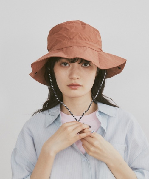 MERLOT（メルロー）の「【撥水仕様】パッカブルカラーサファリハット（ハット・レディース・ブラウン/ネイビー/ブルー・FREE）」の2枚目の写真