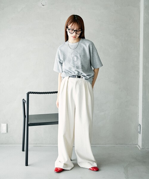 PUBLUX(パブリュクス)の「MARY QUANT × PUBLUX/マリークワント 刺繍 ワッフルTシャツ 限定展開(Tシャツ/カットソー・レディース・ブラック/グレー/ナチュラル・フリ-)」の6枚目の写真
