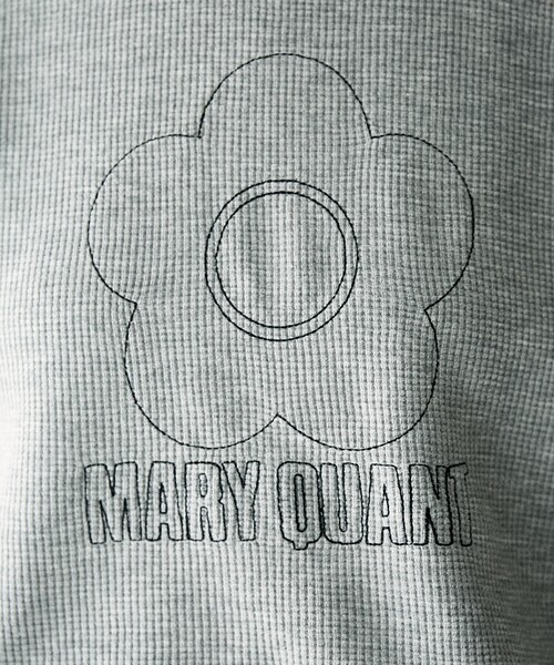 PUBLUX(パブリュクス)の「MARY QUANT × PUBLUX/マリークワント 刺繍 ワッフルTシャツ 限定展開(Tシャツ/カットソー・レディース・ブラック/グレー/ナチュラル・フリ-)」の9枚目の写真