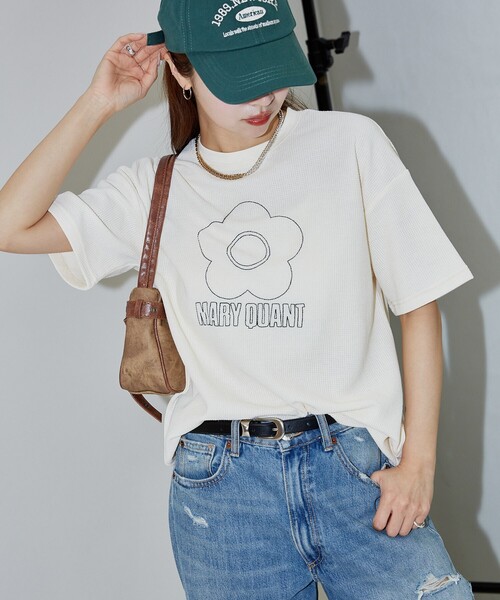 PUBLUX(パブリュクス)の「MARY QUANT × PUBLUX/マリークワント 刺繍 ワッフルTシャツ 限定展開(Tシャツ/カットソー・レディース・ブラック/グレー/ナチュラル・フリ-)」の20枚目の写真