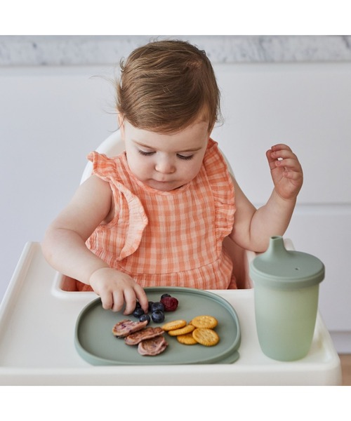 b.box(ビーボックス)の「b.box/ Silicone Spout Cup+Handle シリコンスパウトカップ+ハンドル(マグ/哺乳瓶/お食事グッズ・キッズ・ベージュ/セージグリーン/グレイッシュブルー/ベビーピンク・ONESIZE)」の12枚目の写真