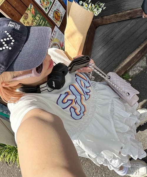 Alley Tokyo(アリートーキョー)の「シャーリング裾ぴろんT(Tシャツ/カットソー・レディース・スミクロ/オフホワイト・FREE)」の7枚目の写真