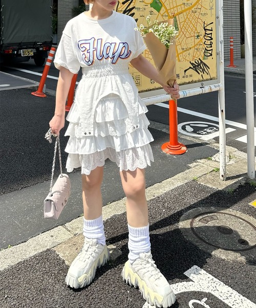 Alley Tokyo(アリートーキョー)の「シャーリング裾ぴろんT(Tシャツ/カットソー・レディース・スミクロ/オフホワイト・FREE)」の20枚目の写真