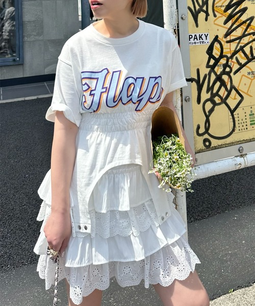 Alley Tokyo(アリートーキョー)の「シャーリング裾ぴろんT(Tシャツ/カットソー・レディース・スミクロ/オフホワイト・FREE)」の21枚目の写真