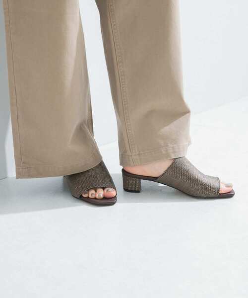 URBAN RESEARCH（アーバンリサーチ）の「『別注』 MILLIWM×URBAN RESEARCH　オープントゥミュール（サンダル・レディース・ブラウン/ナチュラル・36/38/37）」の6枚目の写真