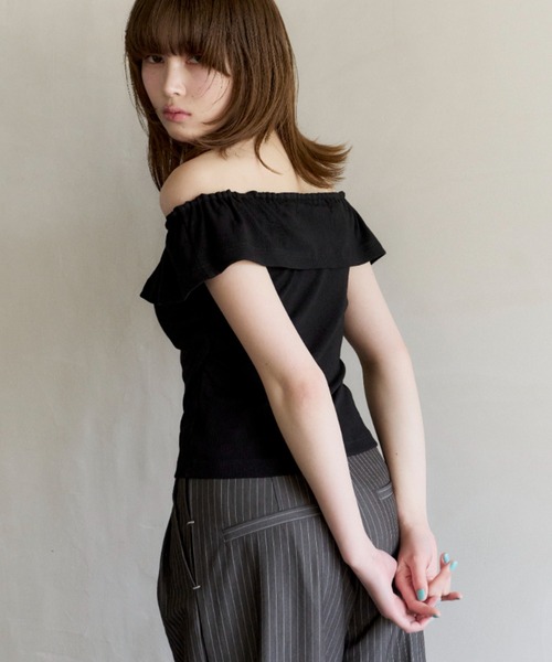 haek(ハク)の「rib off shoulder tops/リブオフショルトップス(Tシャツ/カットソー・レディース・ブルー/ブラック・FREE)」の9枚目の写真