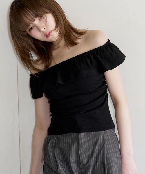 haek(ハク)の「rib off shoulder tops/リブオフショルトップス(Tシャツ/カットソー・レディース・ブルー/ブラック・FREE)」の4枚目の写真