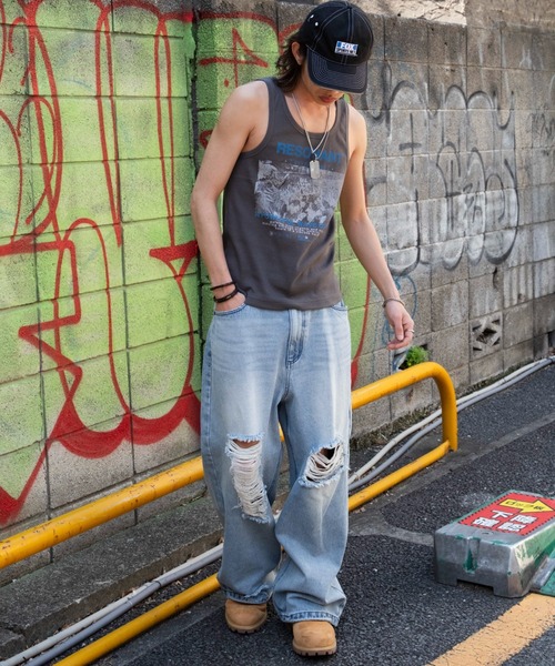 WEGO（ウィゴー）の「WEGO/グラフィックリブタンクトップ（タンクトップ・メンズ・ブラック/オフホワイト/スミクロ・MEDIUM/LARGE）」の8枚目の写真