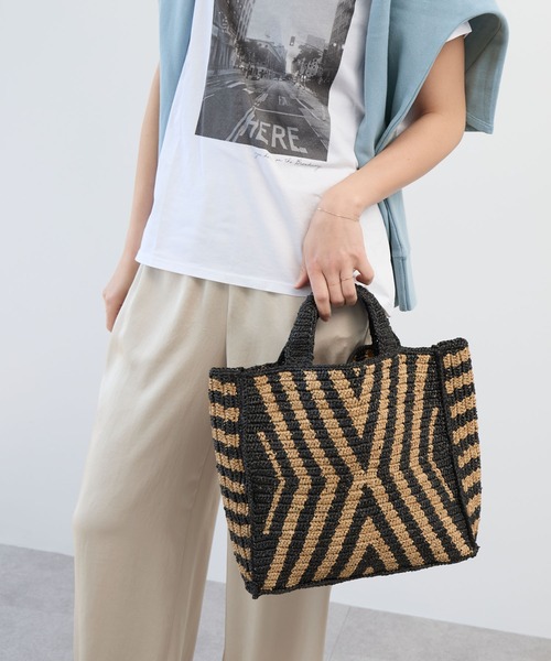 MICA&DEAL（マイカ＆ディール）の「【AFRICANSQUARE】ラフィアトートバッグ（トートバッグ・レディース・ブラック・FREE）」の2枚目の写真