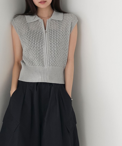 forksy.（フォルクシー）の「【forksy.】メッシュ編み 半袖ポロニット（ポロシャツ・レディース・ブラック/オフホワイト/グレー・FREE）」の3枚目の写真