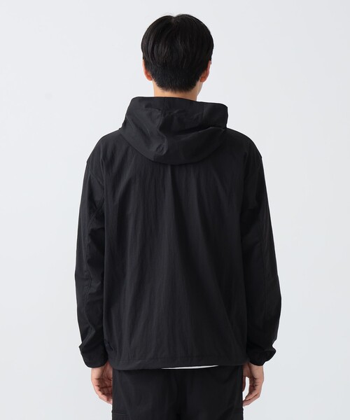 BEAMS GOLF（ビームスゴルフ）の「B.G.THREE / ALL-TIME ナイロン アノラックパーカー（ブルゾン・メンズ・ネイビー/ブラック・MEDIUM/X-LARGE/LARGE）」の8枚目の写真
