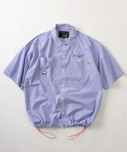 (What it isNt)ART BY MARKGONZALES(ワットイットイズント)の「【75】【(What it isNt) ART BY MARK GONZALES/ワットイズイズント マークゴンザレス】裾ドローコード付 チェック&ストライプ ワンポイント刺繍 バックデザイン 半袖シャツ オーバーサイズ(シャツ/ブラウス・メンズ・サックスブルー/ブラック・M/L/XL)」の4枚目の写真