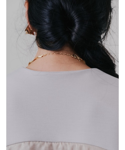 DOLLUPOOPS（ドールアップウップス）の「バック起毛サテンフリルボンディングベスト（ベスト・レディース・ベージュ/チャコール/ブラック・38）」の20枚目の写真