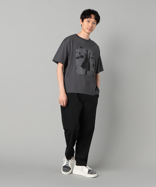 β MEN(ベータメン)の「ウォーキングガールプリント Tシャツ(Tシャツ/カットソー・メンズ・グリーン/ホワイト/チャコールグレー・L/M)」の7枚目の写真