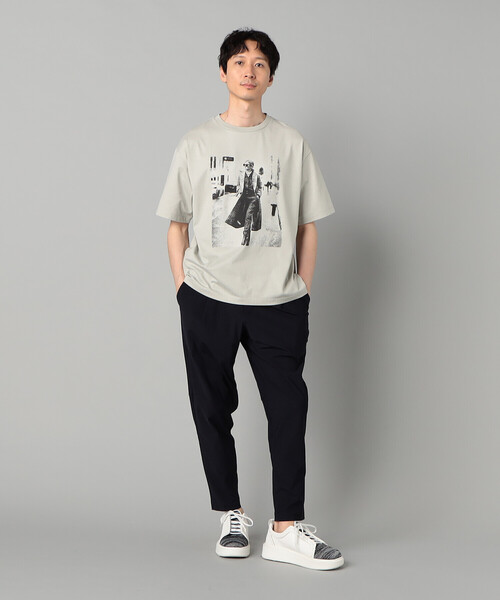 β MEN(ベータメン)の「ウォーキングガールプリント Tシャツ(Tシャツ/カットソー・メンズ・グリーン/ホワイト/チャコールグレー・L/M)」の10枚目の写真