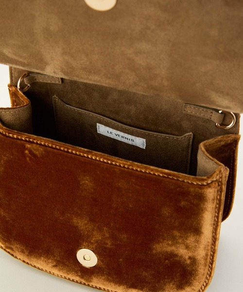 LE VERNIS(ル・ベルニ)の「LE VERNIS(ル・ベルニ)Metal handle minibag(ハンドバッグ・レディース・ブラウン/パイソン/ブラック・FREE)」の4枚目の写真