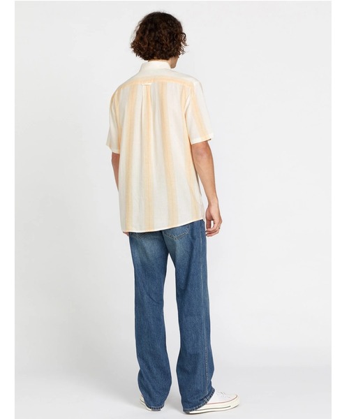 VOLCOM(ボルコム)の「【VOLCOM/ボルコム】 Flaxstone Short Sleeve /胸ポケットロゴワンポイントストライプ半袖シャツ(シャツ/ブラウス・メンズ・オフホワイト・LARGE)」の2枚目の写真