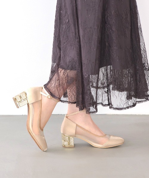 RUIRUE BOUTIQUE(ルイルエブティック)の「グリッター チャンキーヒール シアー パンプス | レディース 結婚式 パーティードレス オケージョン 冠婚葬祭 セレモニー フォーマル お呼ばれ シューズ 5cmヒール(パンプス・レディース・シルバー/ブラック/ベージュ・M/L/LL/S)」の2枚目の写真