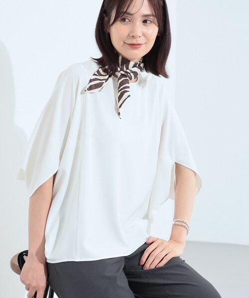 INDIVI(インディヴィ)の「【体型カバー/SETUP可能】ジョーゼット ドルマンブラウス(シャツ/ブラウス・レディース・ブラック/ブラウン系/ダークグレー/ホワイト・38/05/13/15 /34)」の1枚目の写真