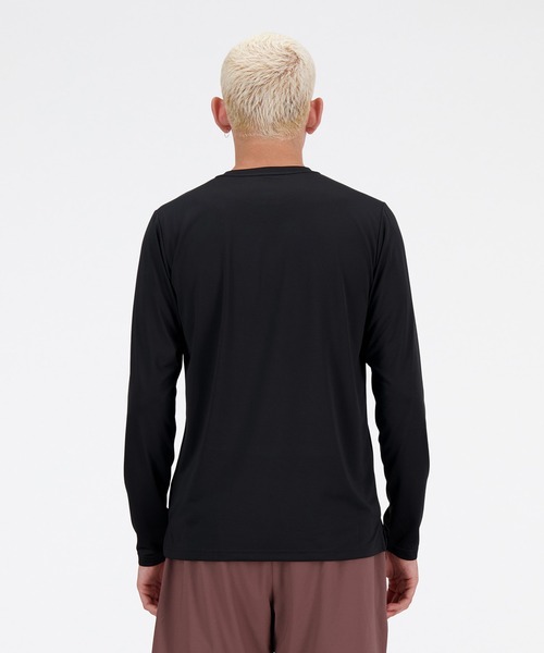 NEW BALANCE(ニューバランス)の「Sport Essentials ランロングスリーブTシャツ(Tシャツ/カットソー・メンズ・ネイビー/ブラック・MEDIUM/LARGE/X-LARGE/SMALL)」の4枚目の写真